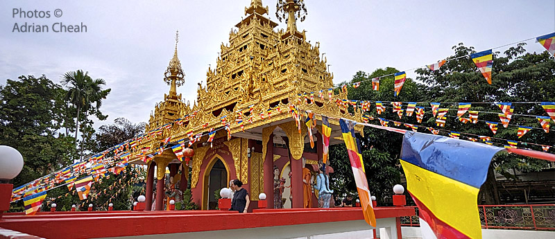 Buddhist flag © Adrian Cheah